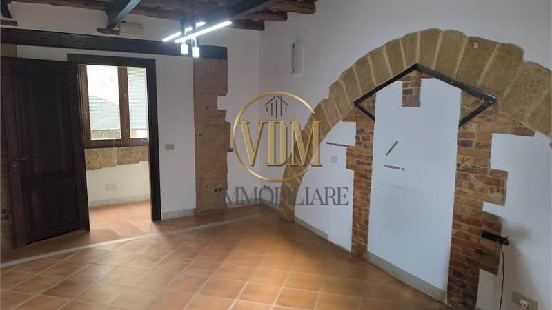 Prestigiosi Uffici di Rappresentanza in Palazzo Storico – Via Roma, Marsala